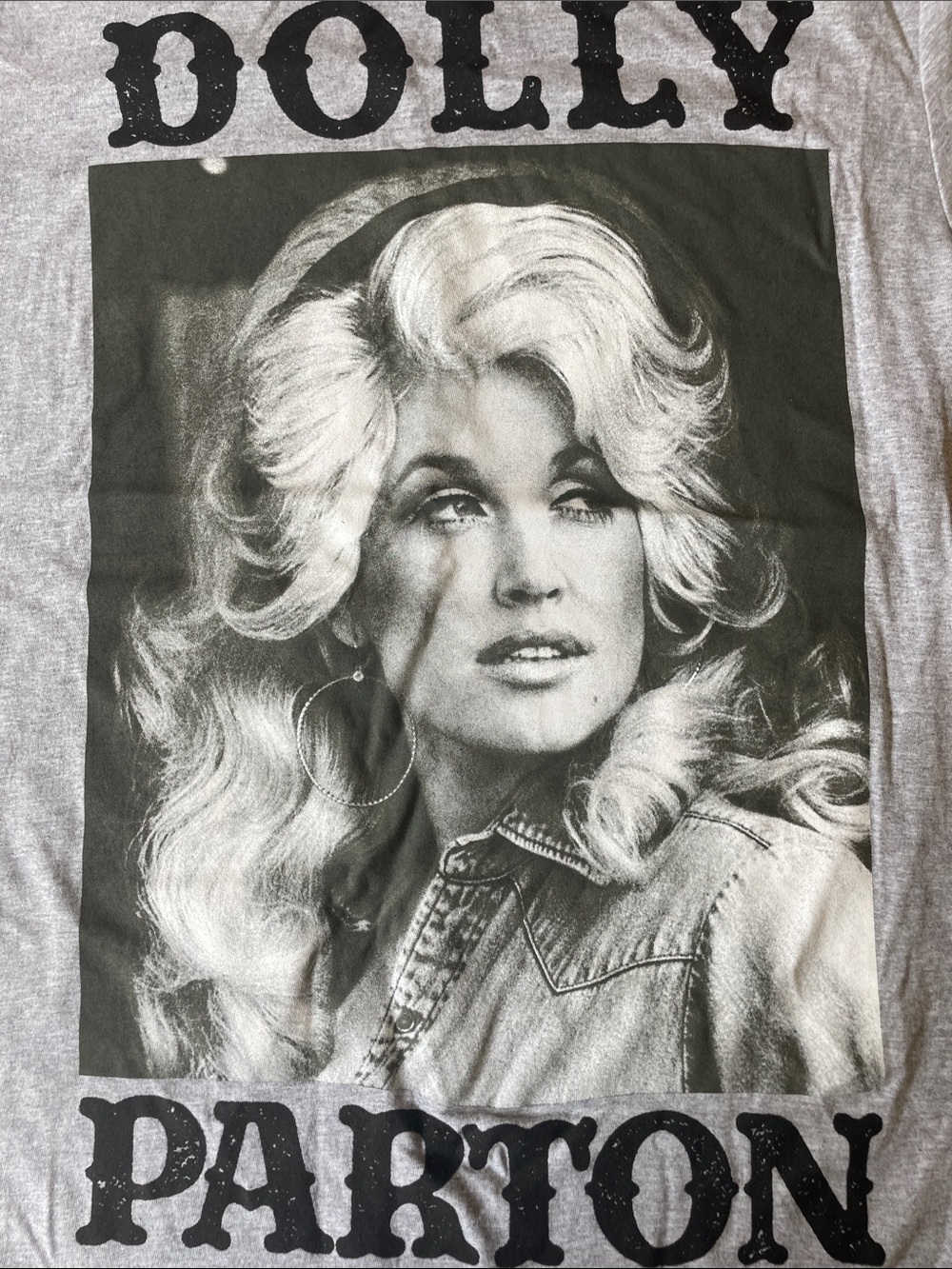 Dolly Parton NWOT Graphic Tee Gray Unisex Men’s or Women’s S Small - Picture 2 of 6